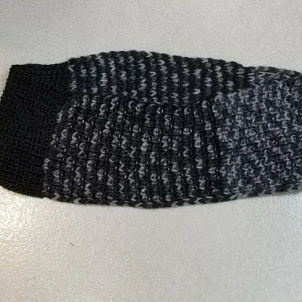 KNITTED INFINITY SCARF